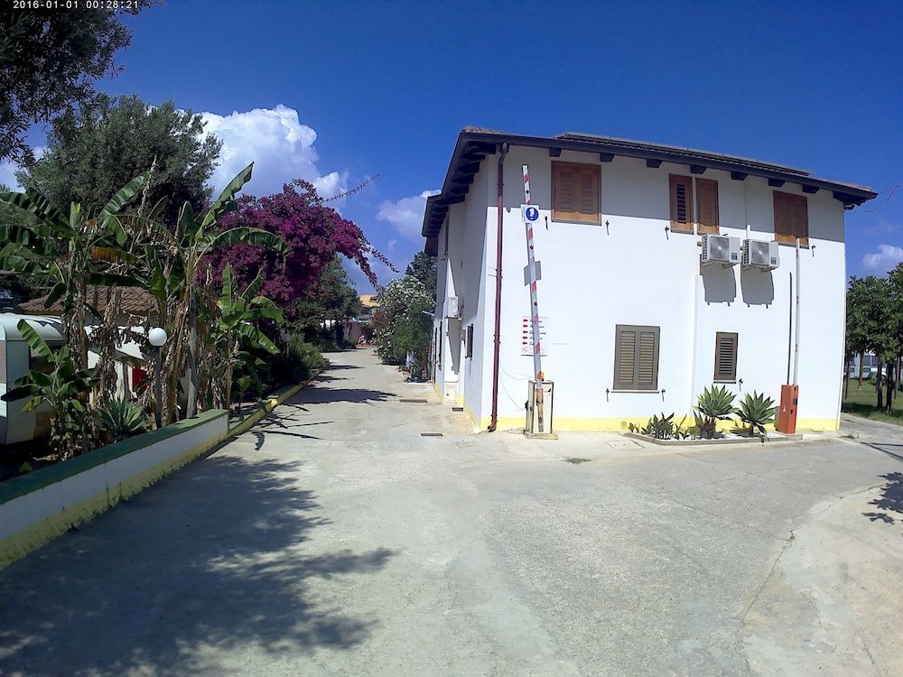 Villaggio Camping La Scogliera 2