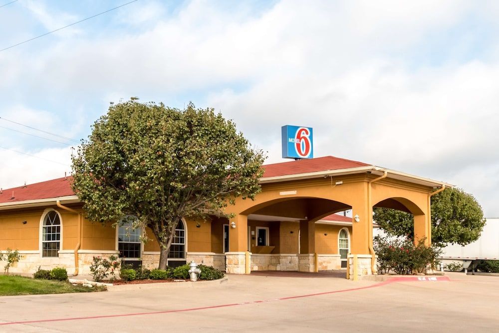 Motel 6 Alvarado TX 1