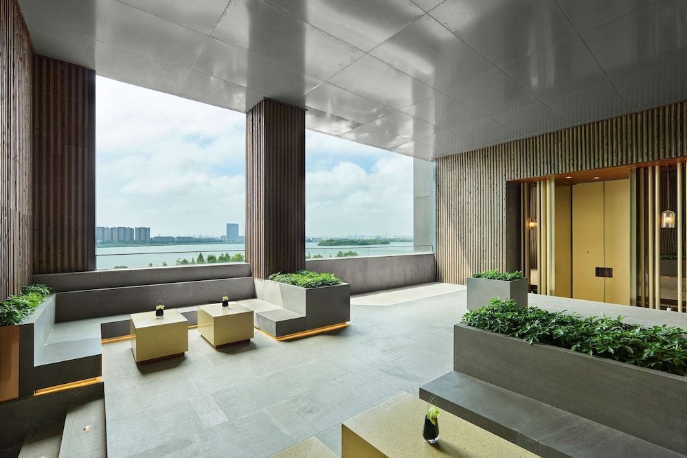 Hilton Suzhou Yinshan Lake 2