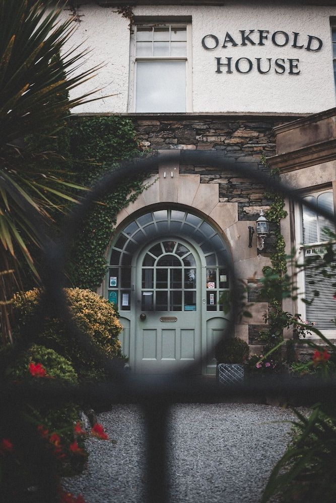 Oakfold House 1