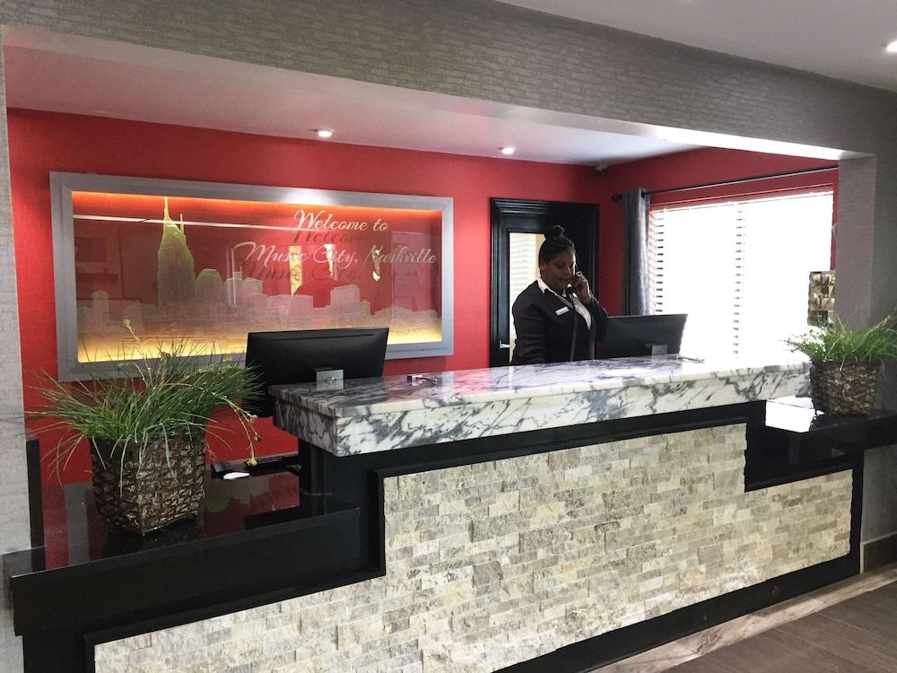 Luxe Hotel Nashville Airport 2