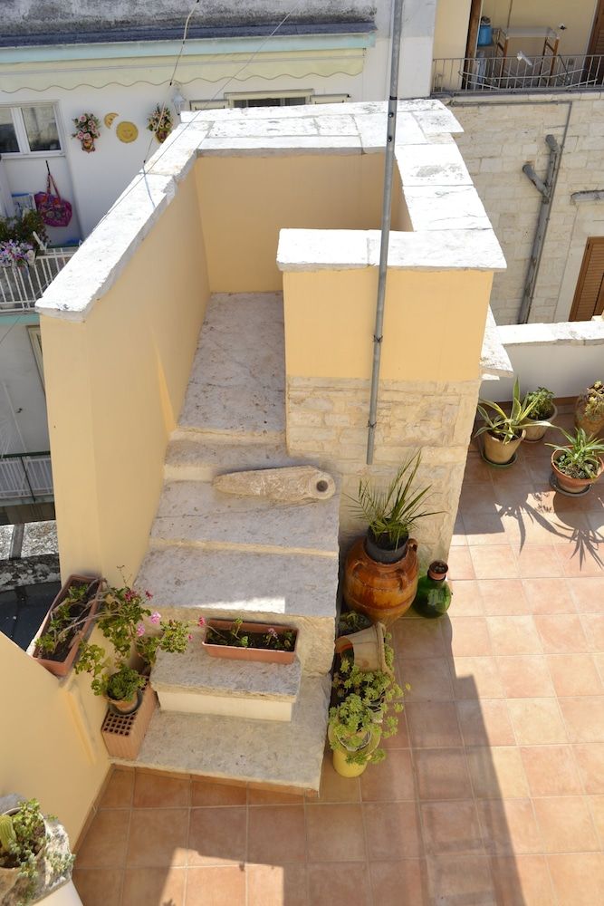 Attica B&B 1