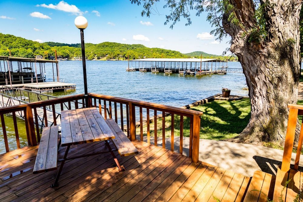 Point View Resort 1