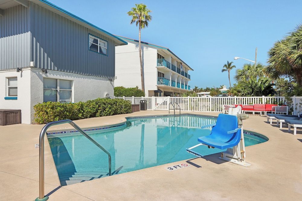 Royal Inn Beach Hutchinson Island 1