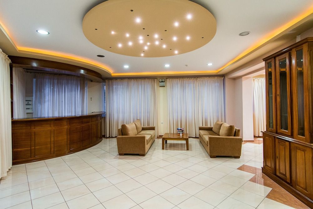 Perkes Hotel Complex 2