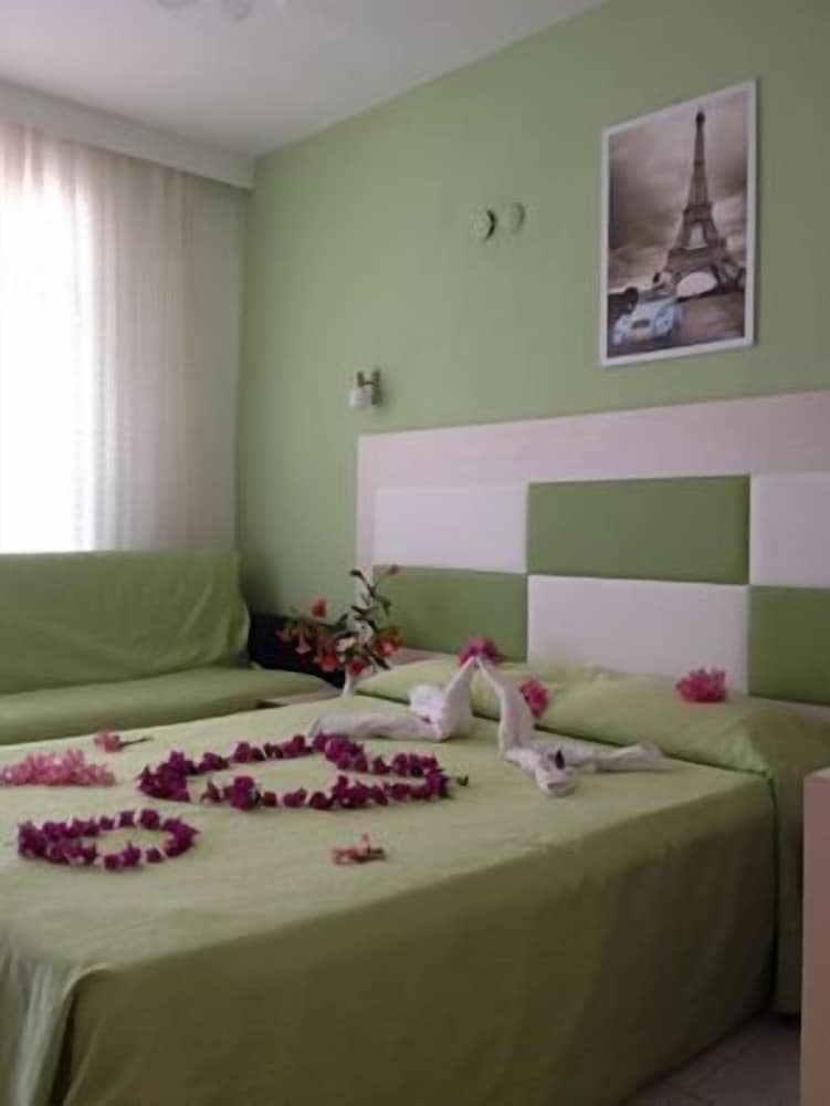 Derya Motel 1