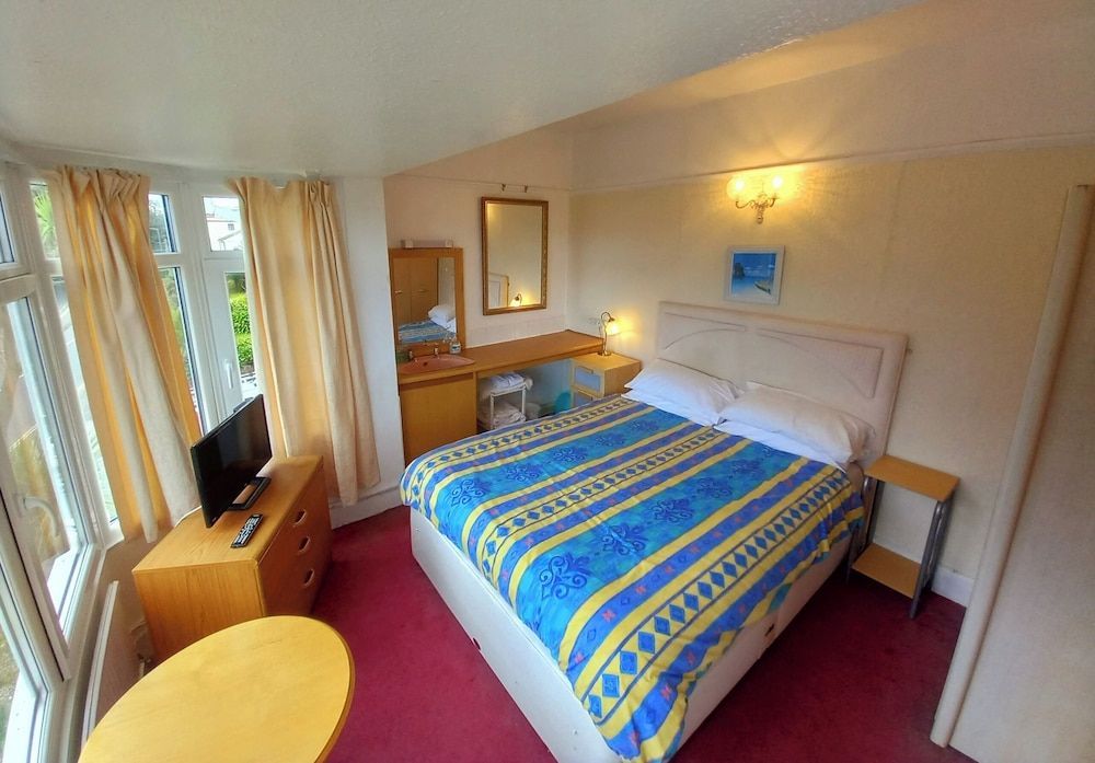 Castleton Hotel - Just For Adults 2