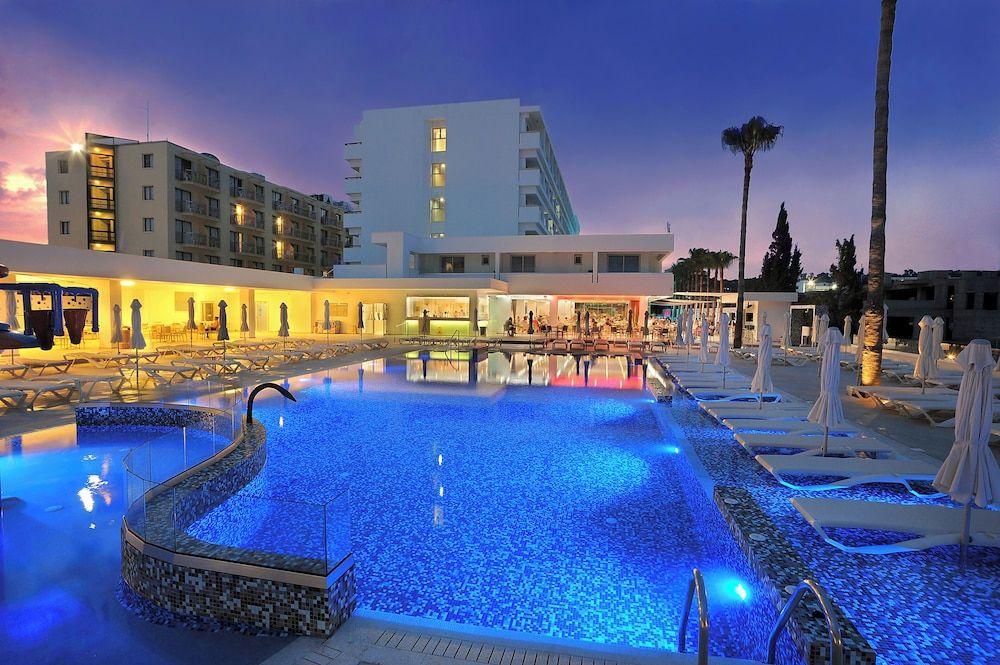Nelia Beach Hotel & Spa 1