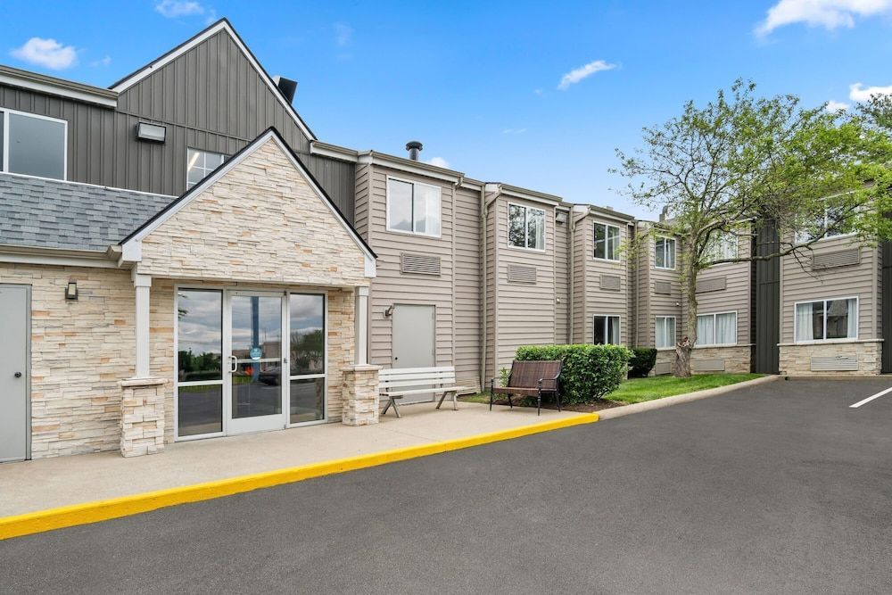 Microtel Inn by Wyndham Lexington 1