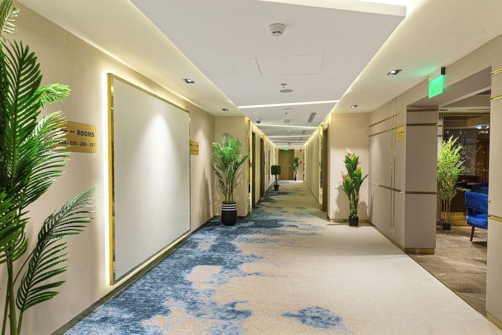 Green Park Hotel 2
