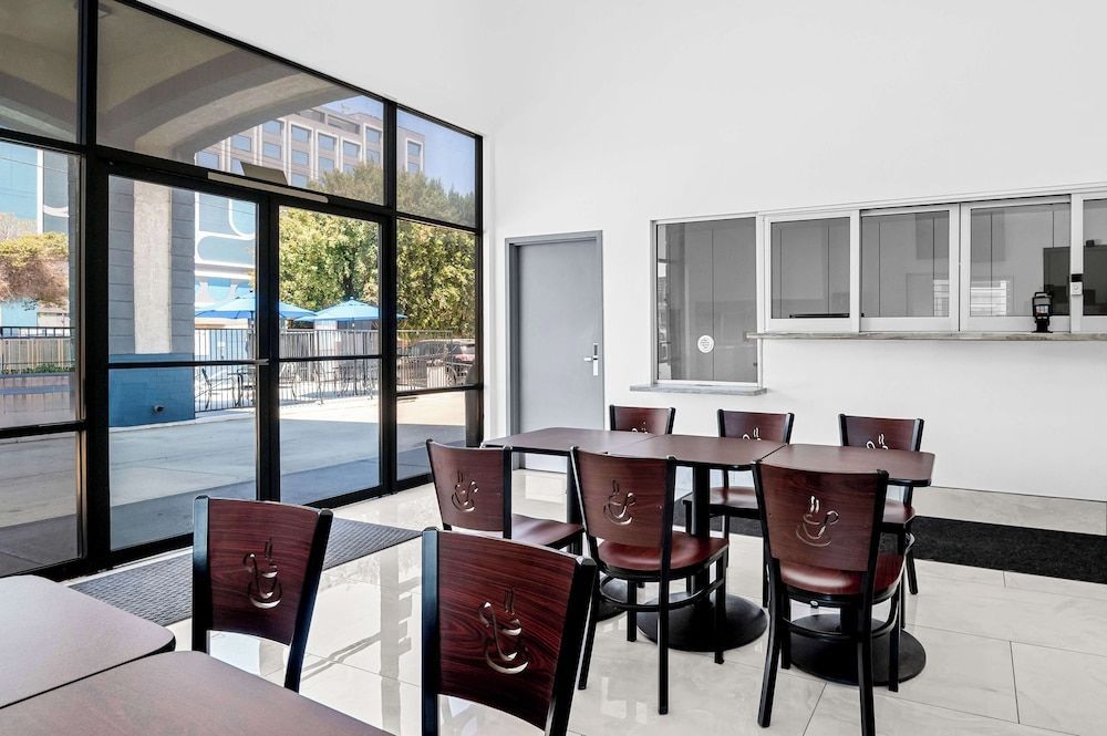SureStay Hotel by Best Western Buena Park Anaheim 2