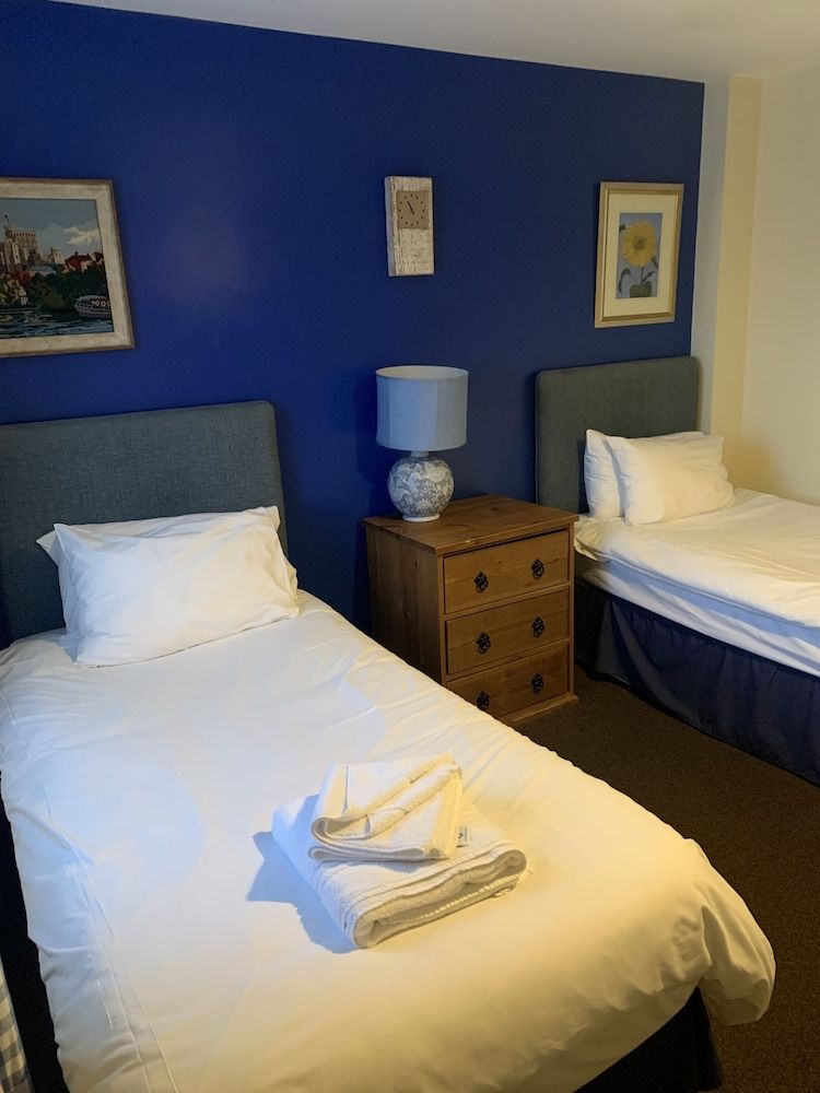 The Barrington Arms Hotel 2
