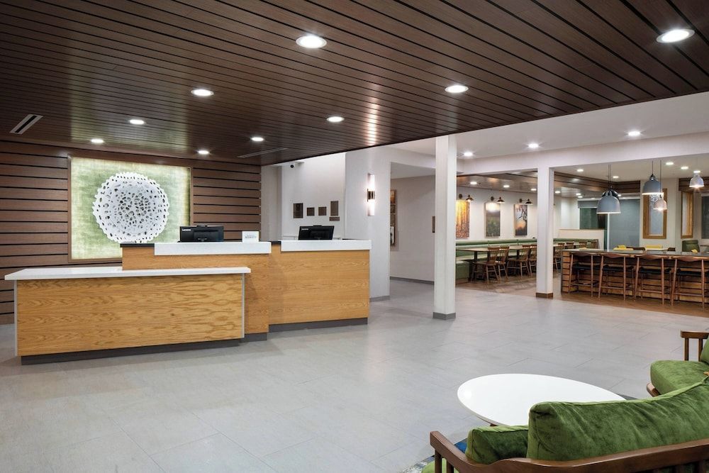 Fairfield by Marriott Inn & Suites Pensacola Pine Forest 2