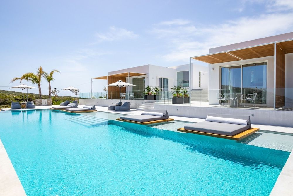 ISTIA LUXURY VILLAS 1