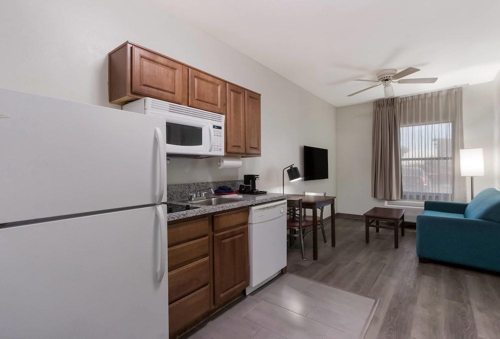 MainStay Suites Extended Stay Hotel Casa Grande 1