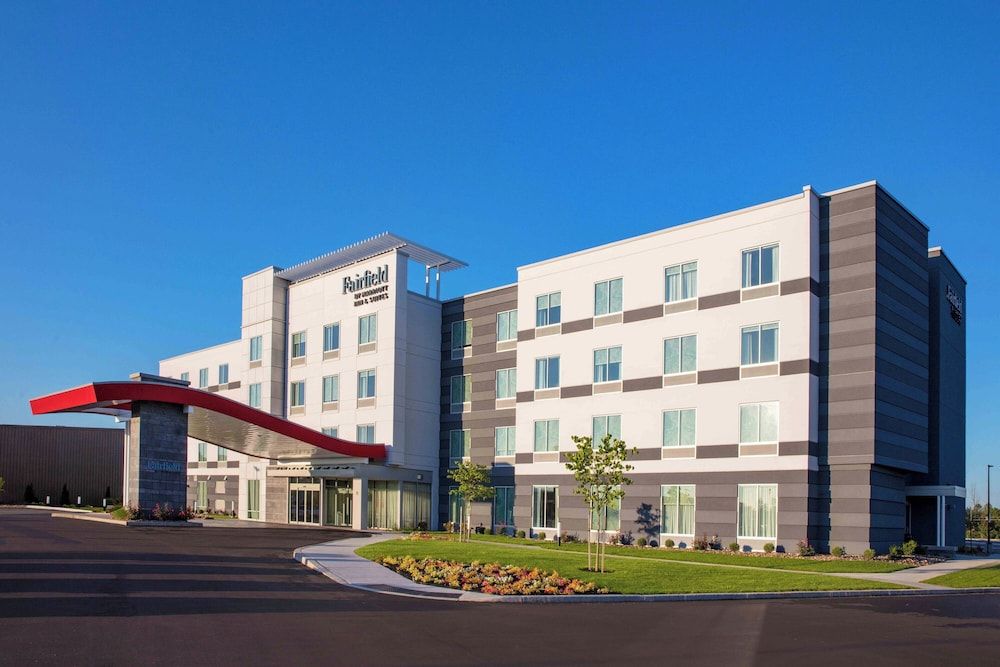 Fairfield by Marriott Inn & Suites Lewisburg 1