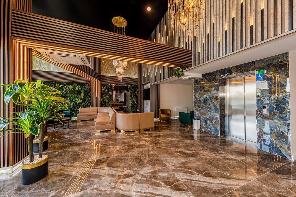 Airport Waves Hotel 2