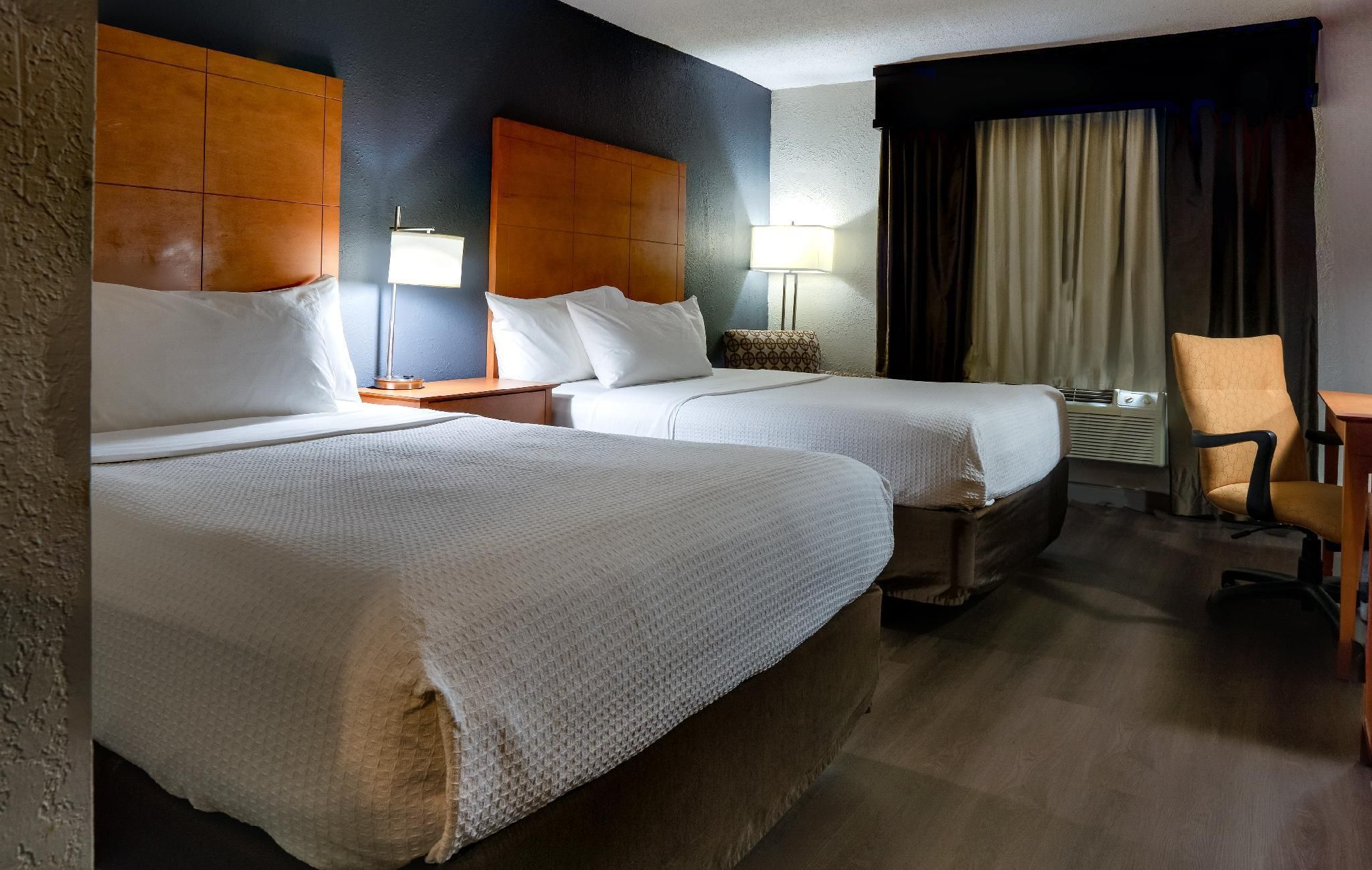 American Inn Suites 1