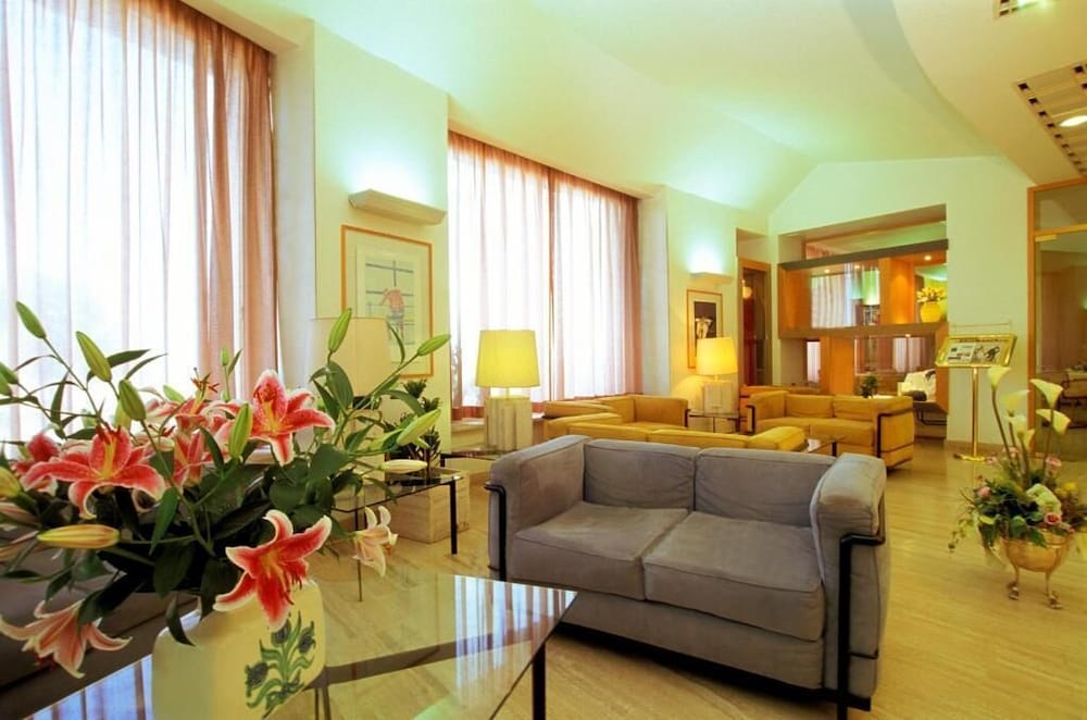 Grand Hotel Palace 2