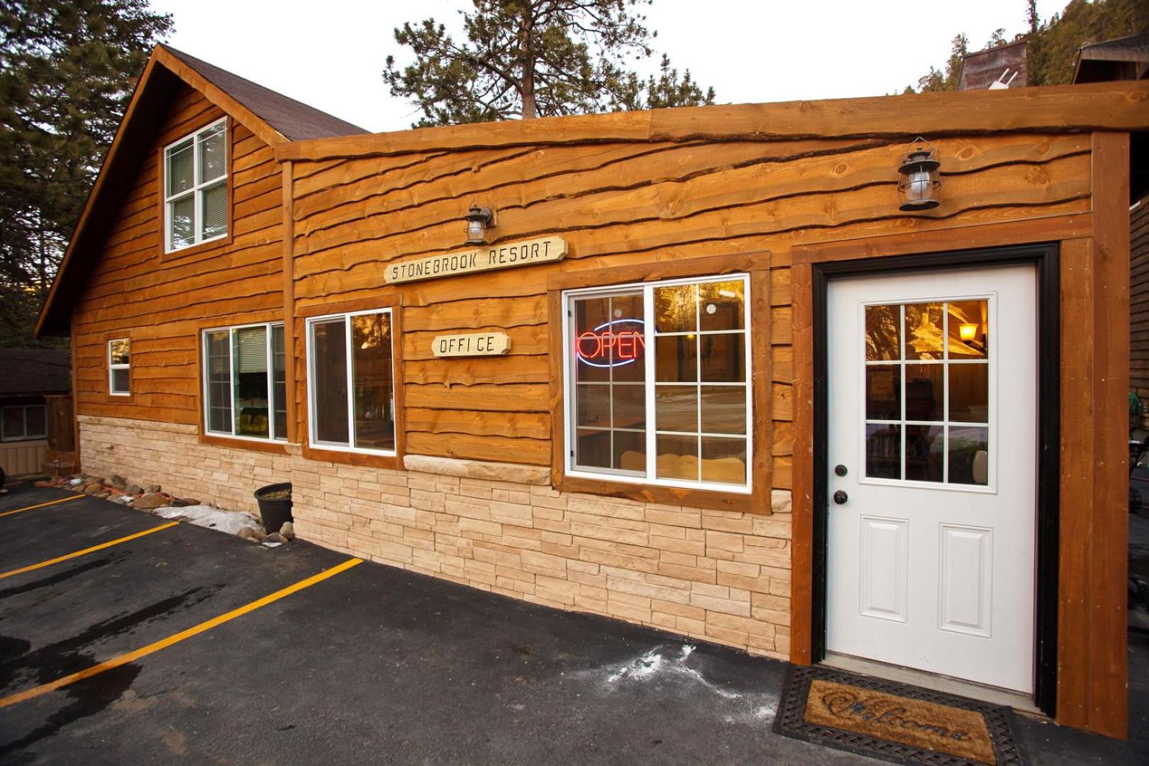 Stonebrook Resort - Adult Only 1