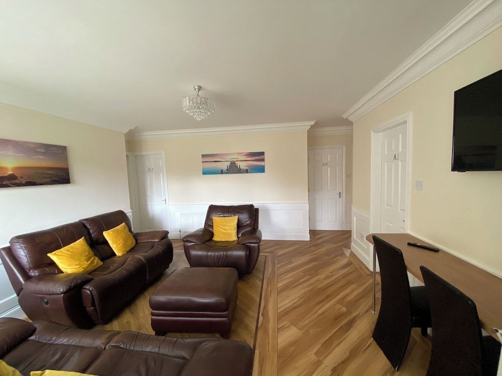 Parkside Guest House 2