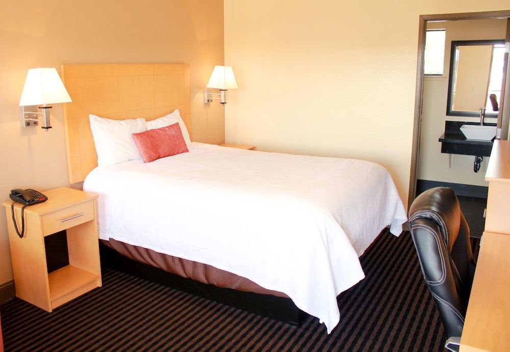 Travelodge by Wyndham Vallejo 2