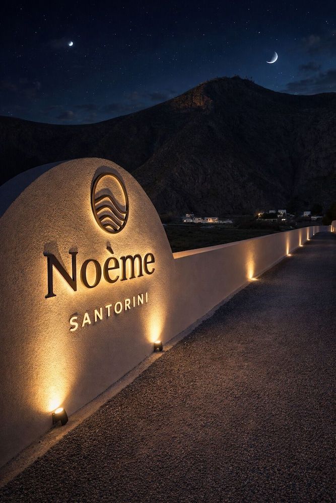 Noème Santorini 1