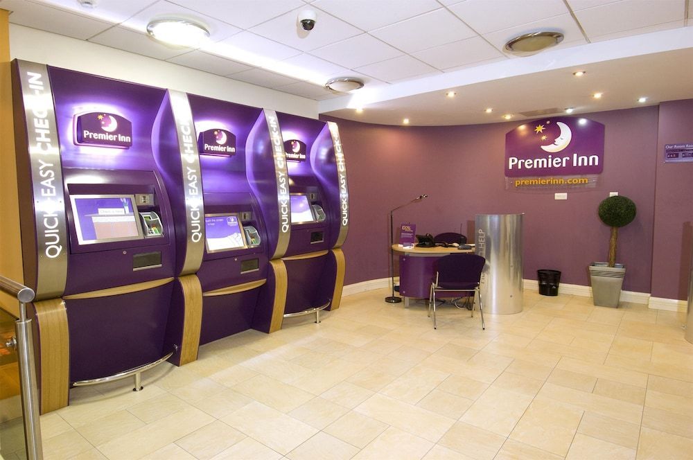 Premier Inn Manchester Central 2