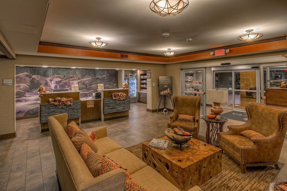 La Quinta by Wyndham Pigeon Forge 2
