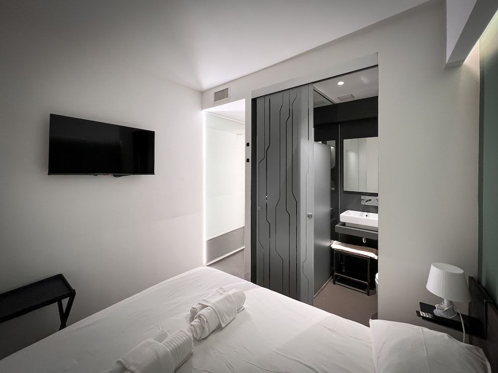 Mutina Suites 2