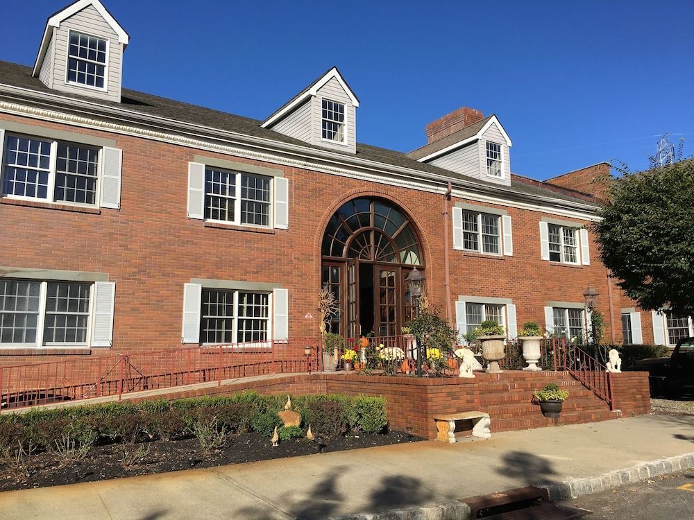 Colts Neck Inn Hotel 1