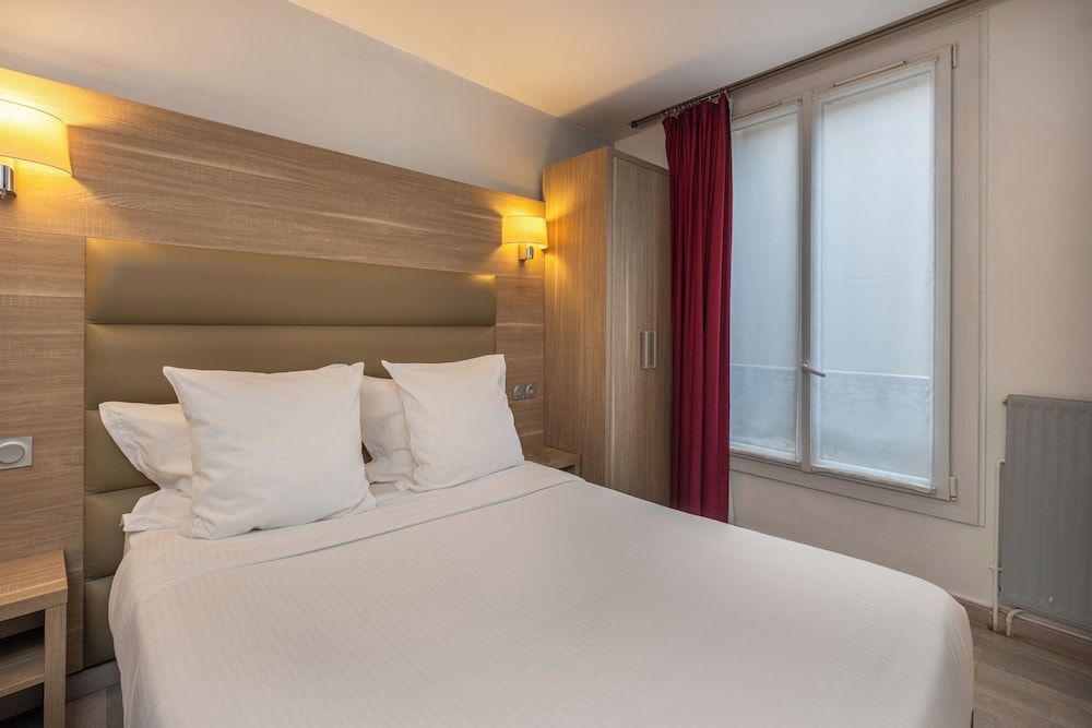 Hôtel Luxor 1
