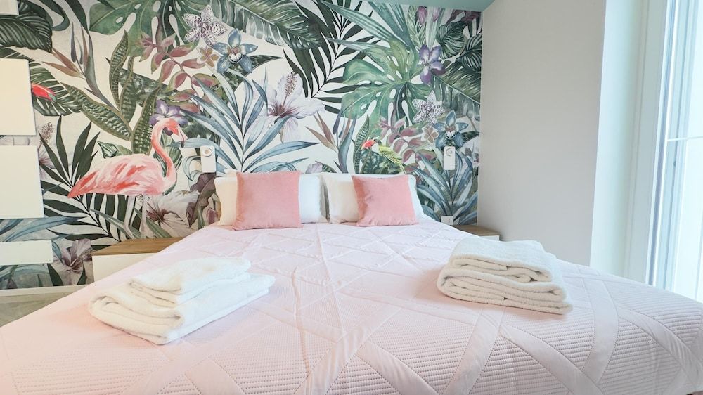 Farmont Seafront Flamingo Suite by Ca-Sa Check 2