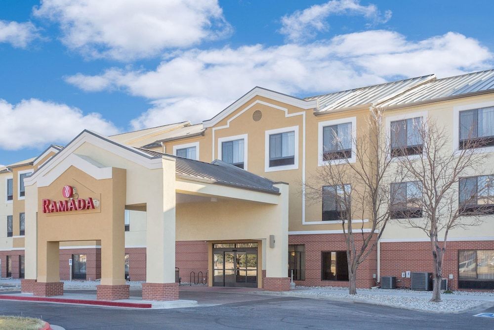 Ramada by Wyndham Denver International Airport 1