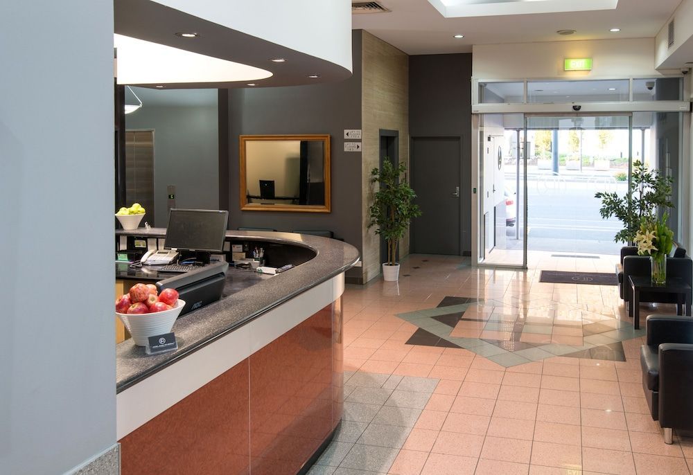 Adelaide Riviera Hotel 2