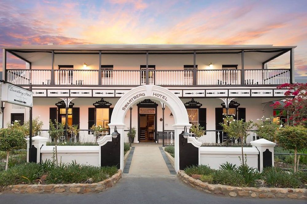 Swartberg Hotel, Cork Tree Collection 1