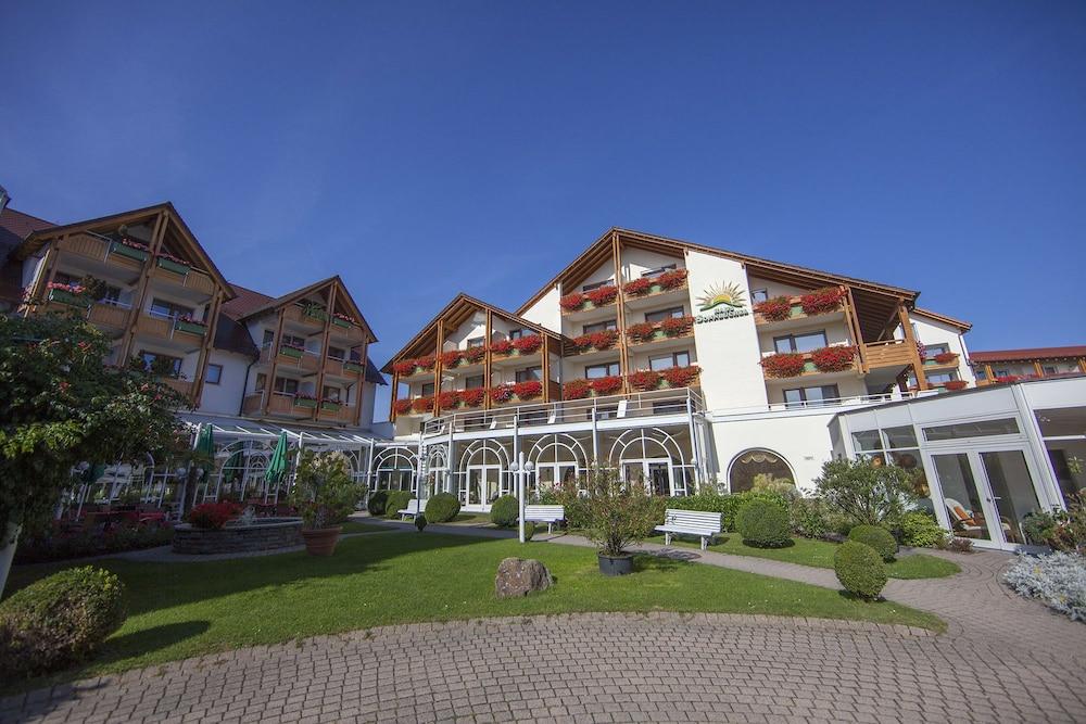 Ringhotel Krone 1