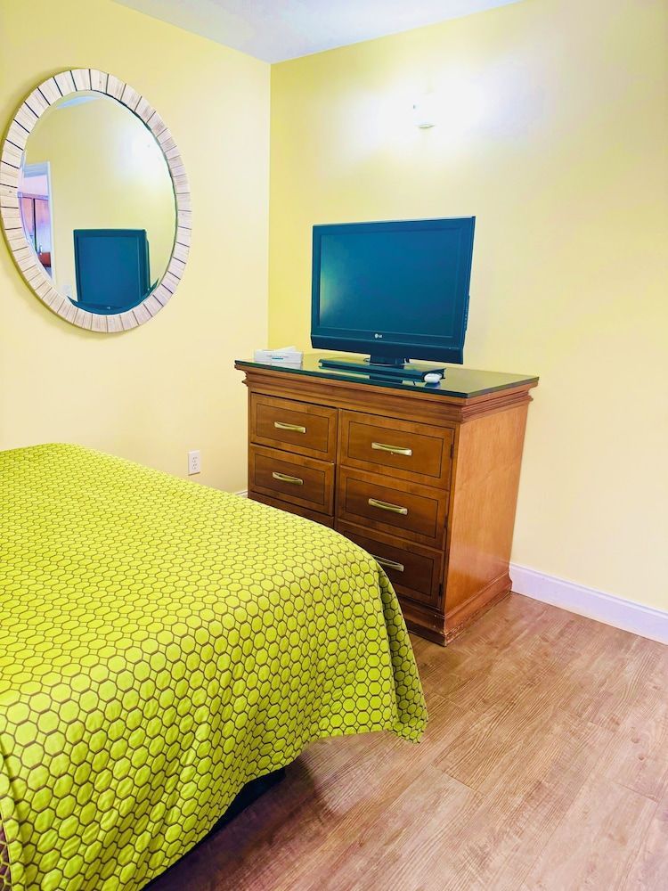 Classic Suites - Cleveland 2
