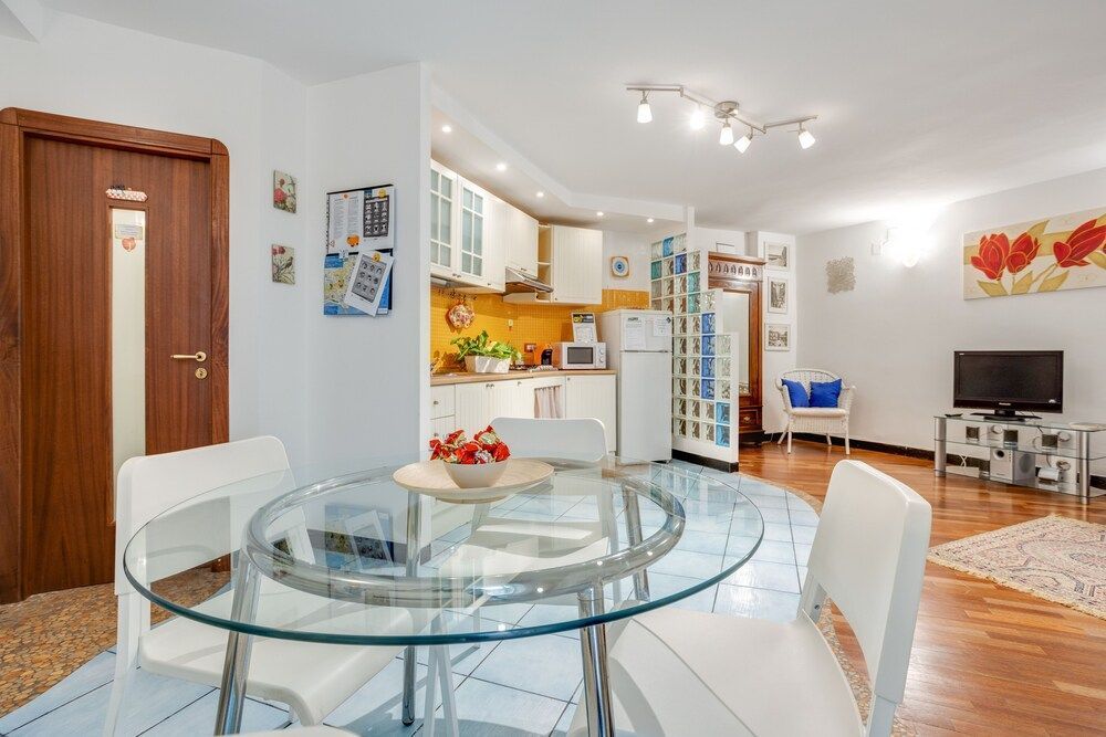 GuestHost - Casa Querida Central & Elegant Flat 1