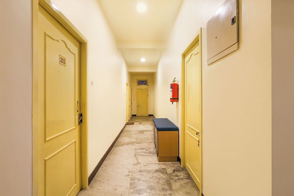 FabHotel Santhi Inn 2