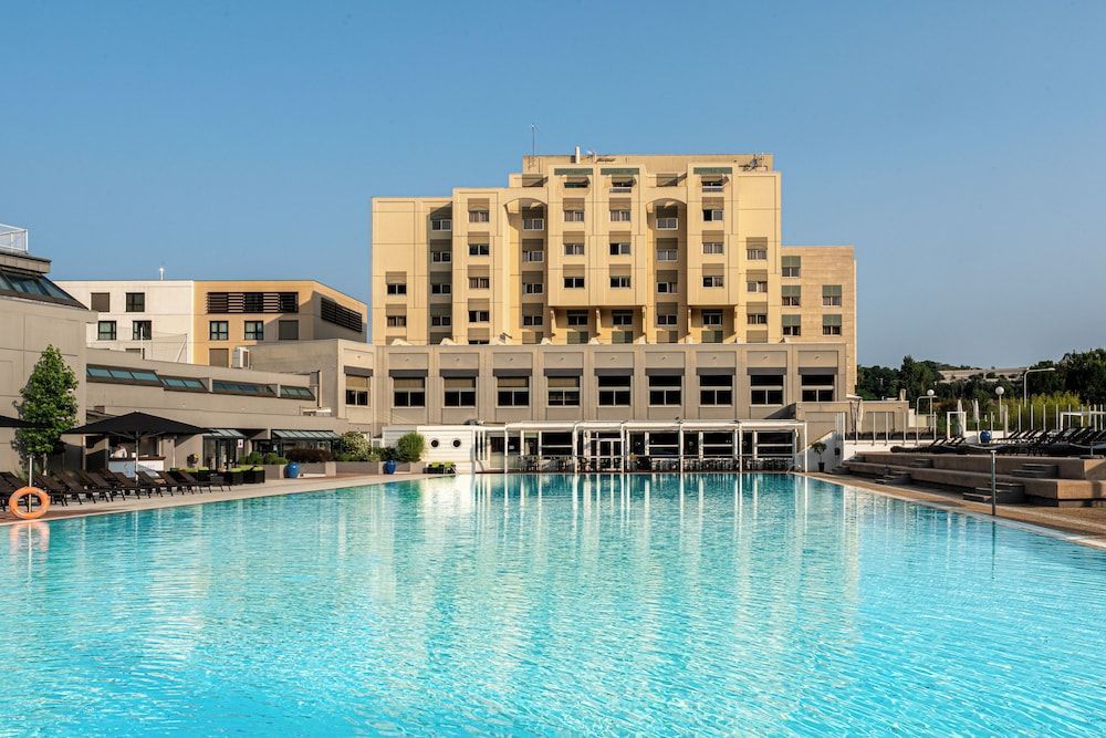 Hôtel Lyon Métropole & Spa 1