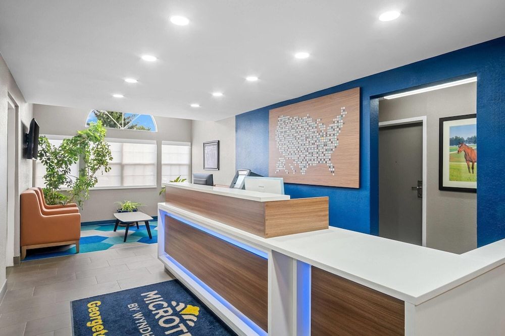 Microtel Inn Georgetown - Lexington North 2