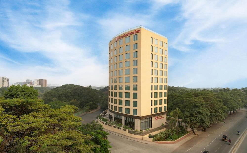 Hilton Garden Inn Mumbai International Airport 1