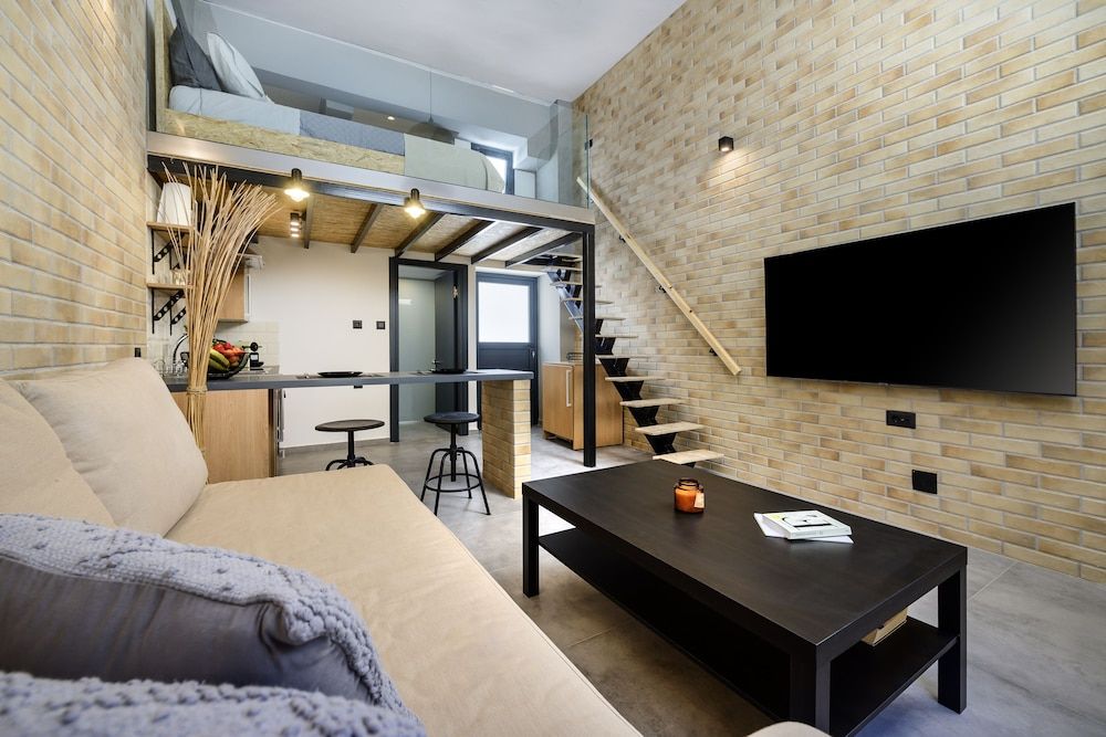 Loft 2 1