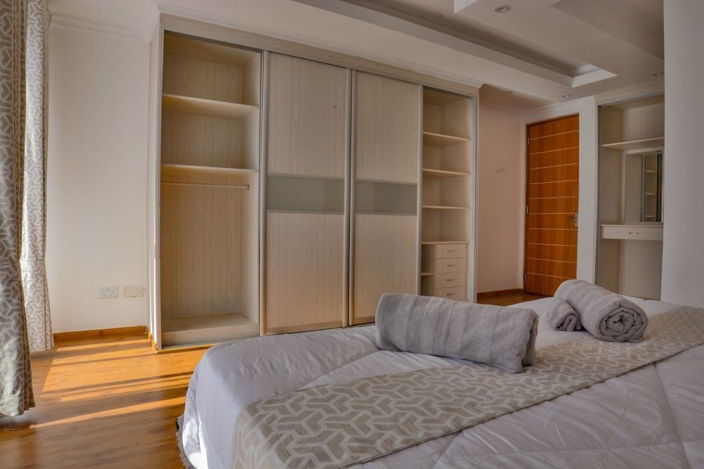 Edmor Residences - Riverside 2