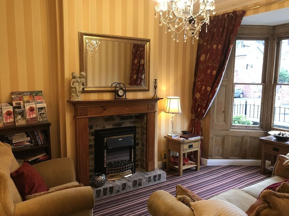 Clayhanger Guest House 1
