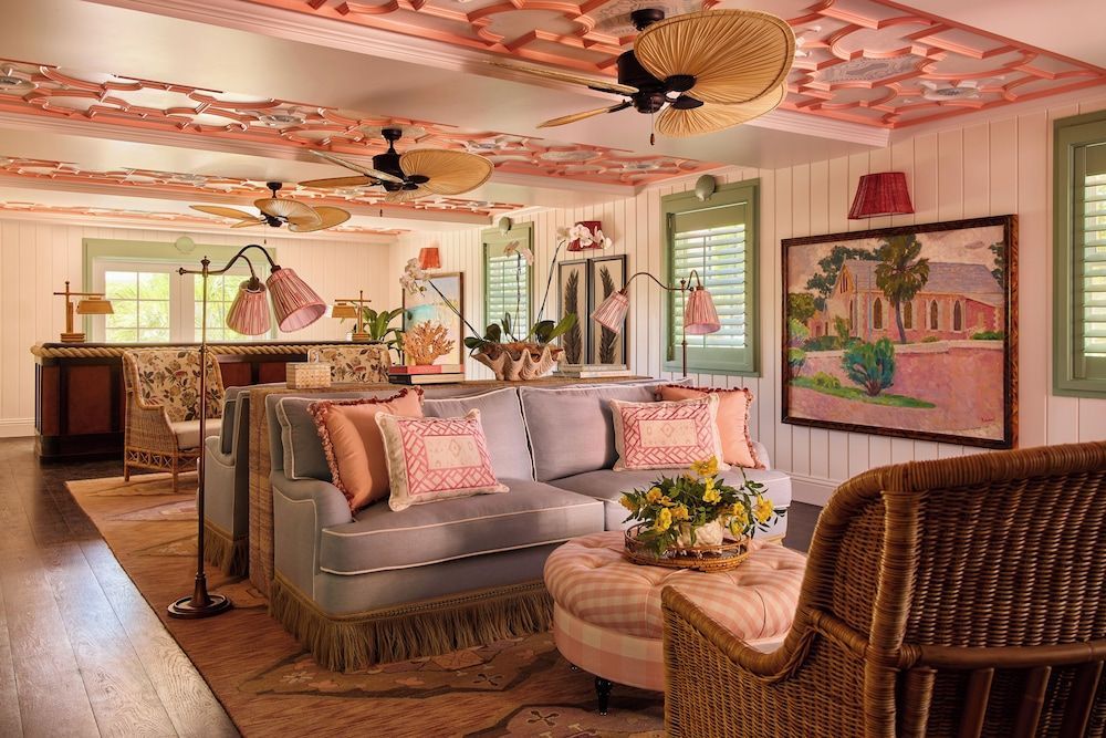 Coral Sands Inn & Cottages 1