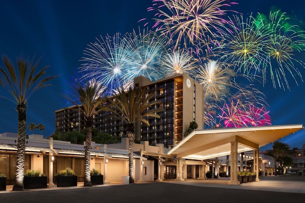 Sheraton Park Hotel at the Anaheim Resort 1
