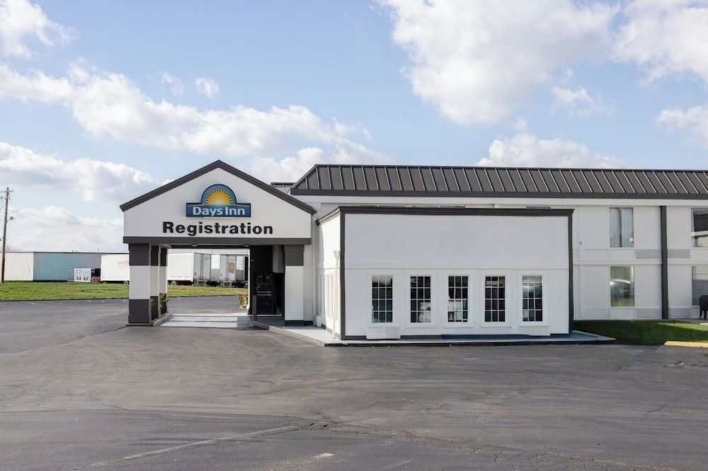 Days Inn by Wyndham Sharonville 1