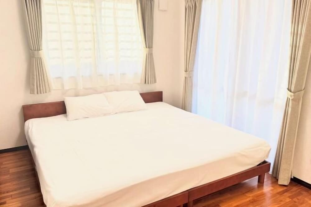 NewOpen/ NAGO-YA Walking distance to beach Fast WiFi Nature Retreat 1